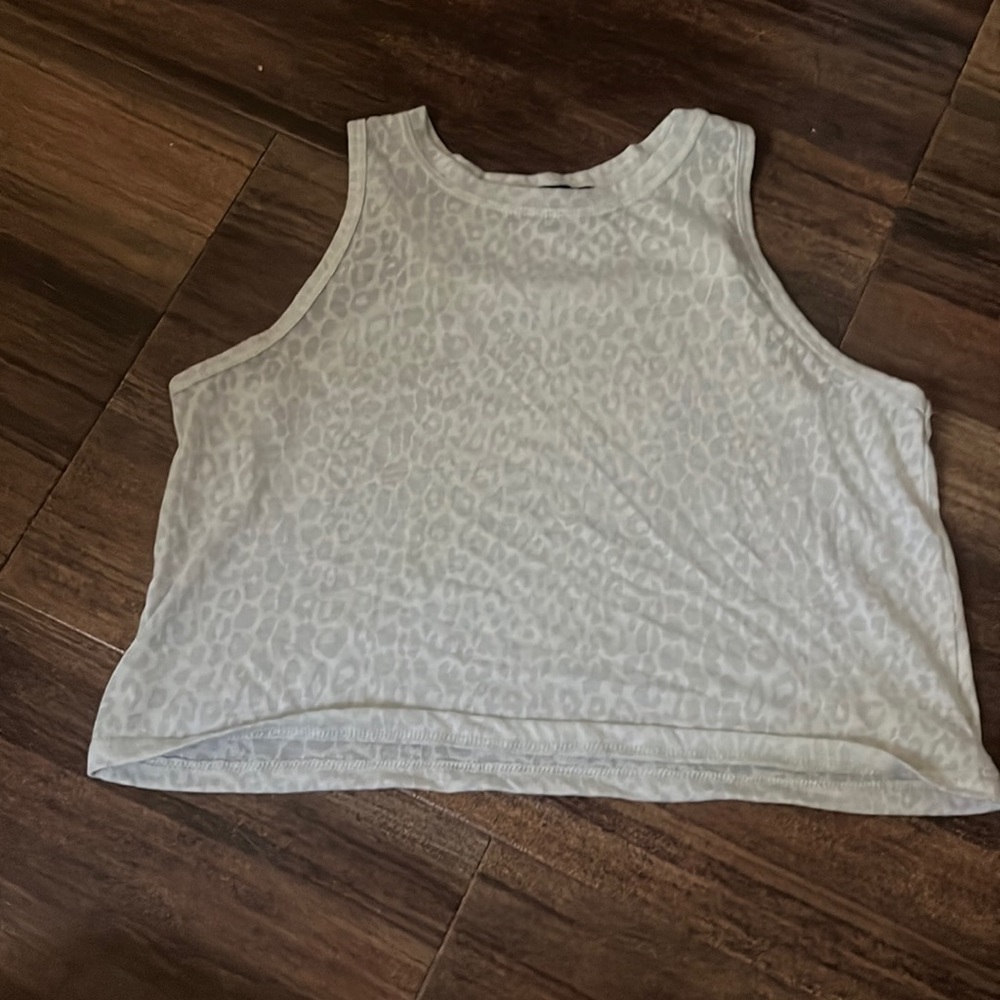 White target cropped tank top loose fit (small)